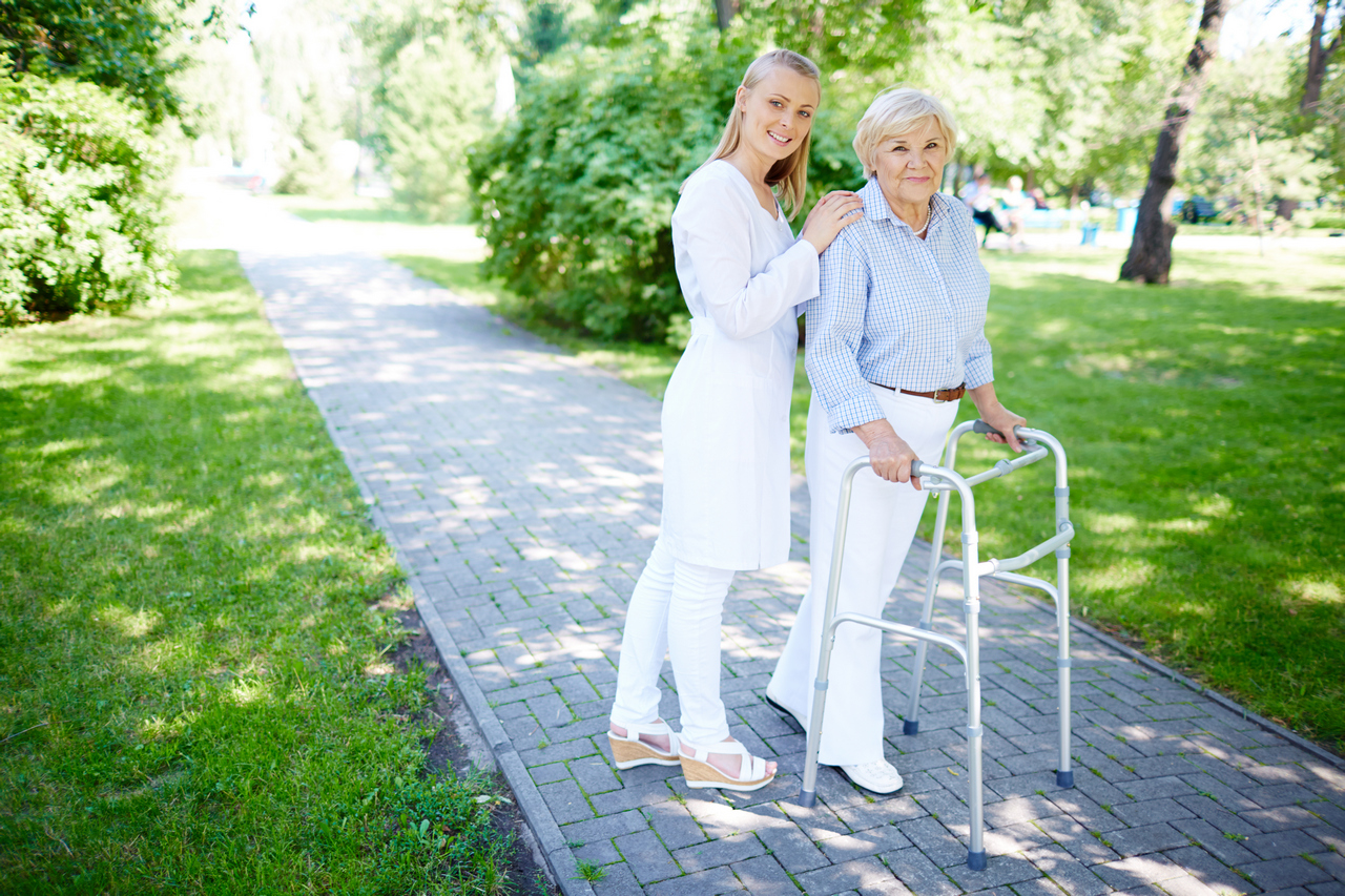 senior balkonik
